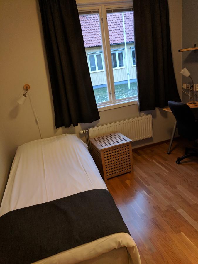 Hotell Haessloe Vasteras Bagian luar foto