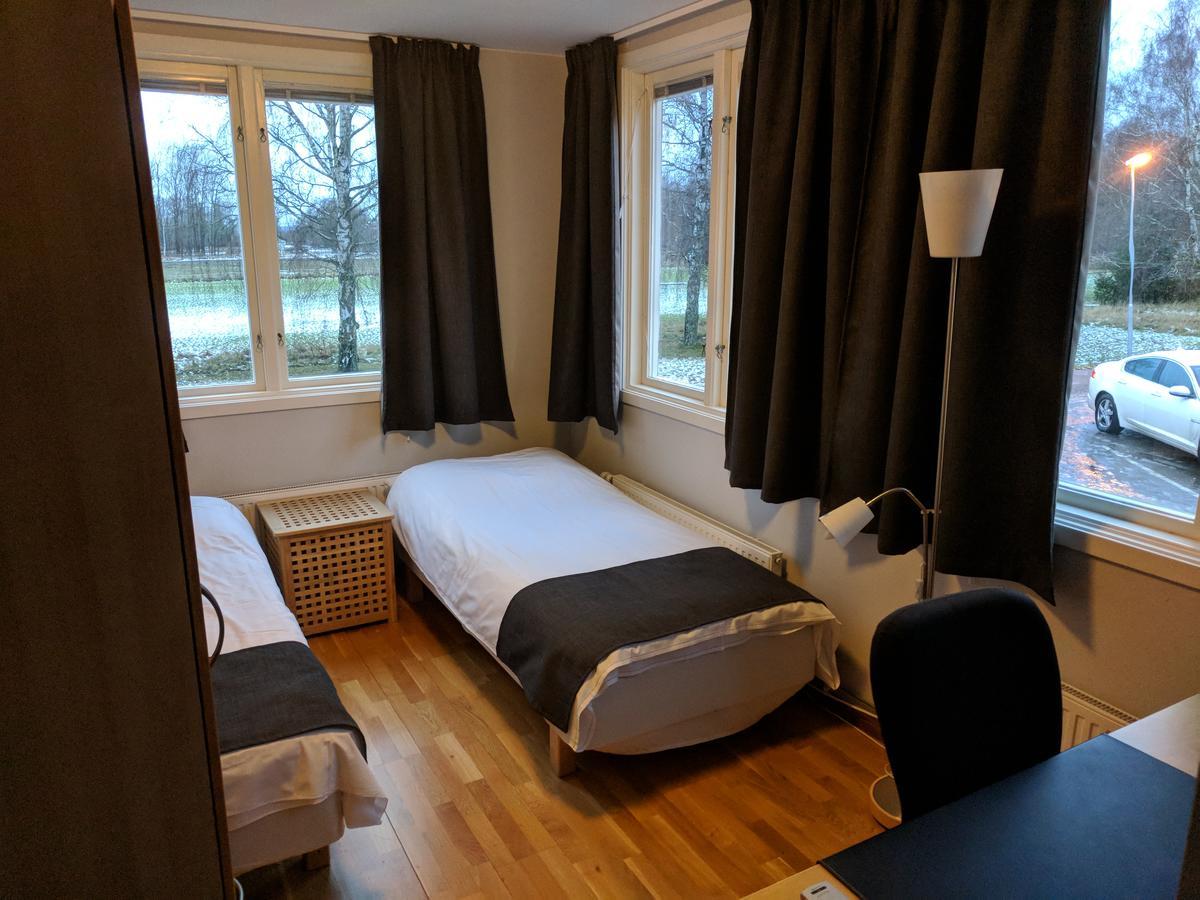 Hotell Haessloe Vasteras Bagian luar foto
